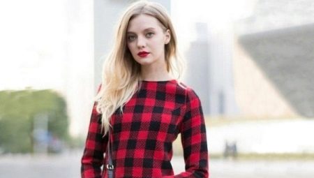 Red checkered dress - kaakit-akit na kaibahan