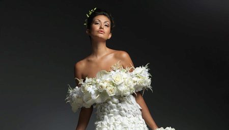 Hindi pangkaraniwang mga dresses sa gabi