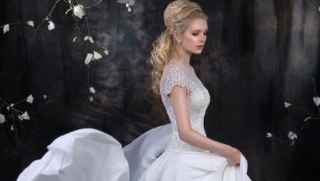 Wedding dresses mula sa Natalia Romanova