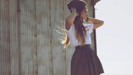 Black skirt sun