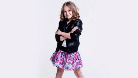 Leather jackets para sa mga batang babae at tinedyer