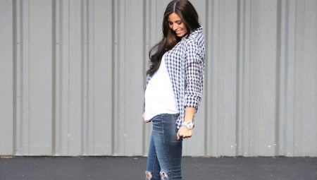 Ripped Jeans for Pregnant Women