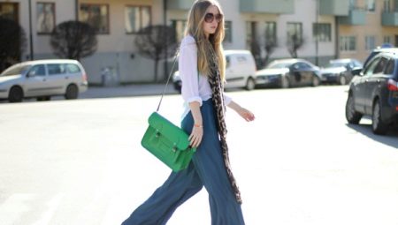 Naka-istilong pantalon palazzo