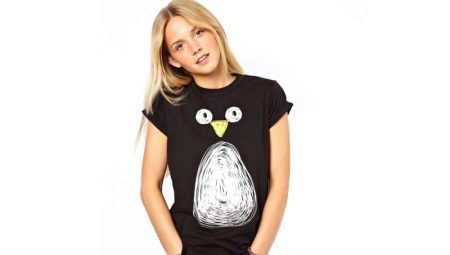 Black t-shirt