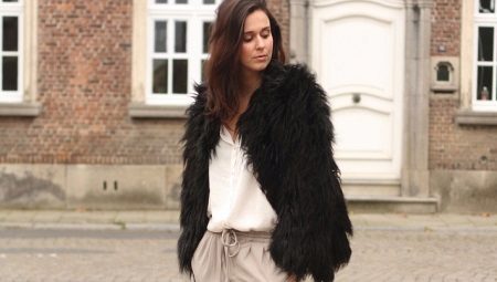 Maikling fur coats