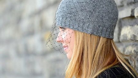 Hat with a veil