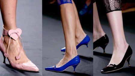 Women's low heel shoes