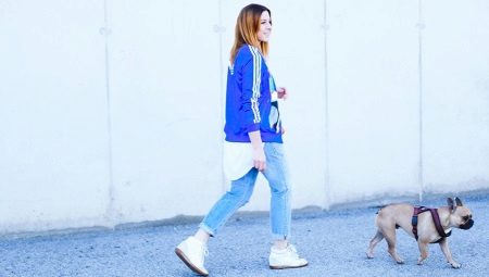 Leather sneakers