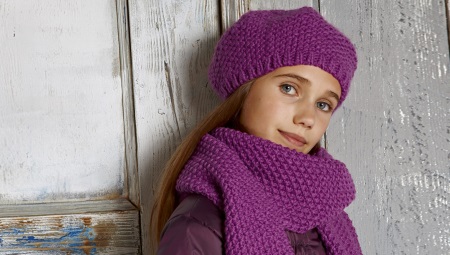 Niniting scarf para sa isang batang babae