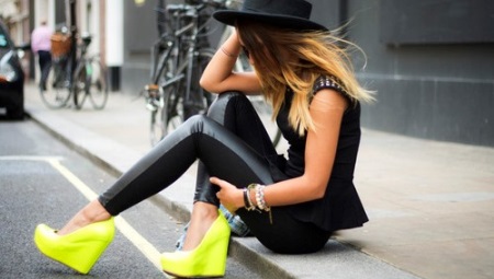 Isinara sapatos