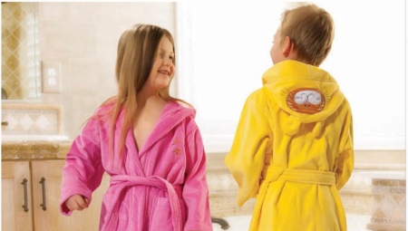 Bata bathrobe