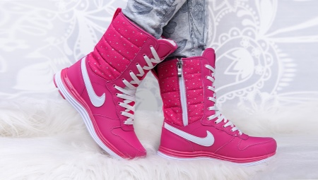 Nike boots