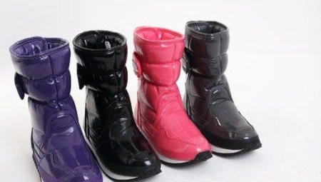 Babae dutik Reebok
