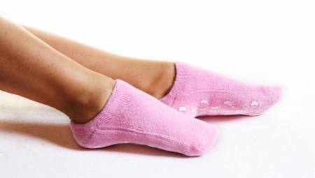 Short socks