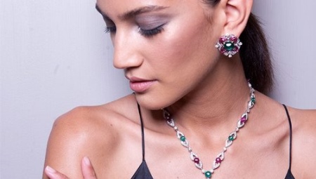 Bulgari earrings
