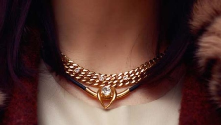 Goma chain na may pagsingit ng ginto