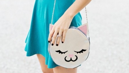 Mga bag na may mga pusa