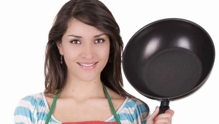How to clean the pan from the scale at home?