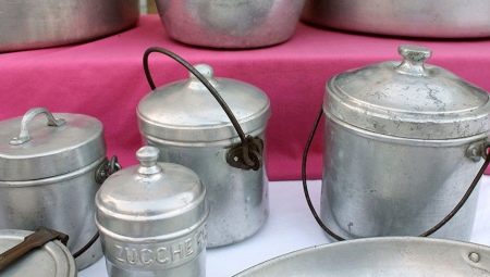 How to clean aluminum dishes at home?