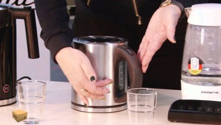 Paano linisin ang kettle mula sa kapa at iba pang dumi?