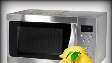 How to clean a microwave oven lemon?