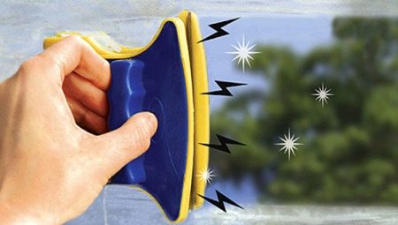 Choosing a magnetic brush for washing windows