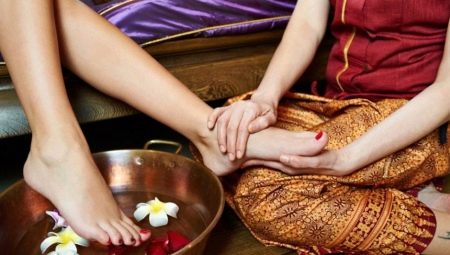 Foot Massage: Basic Rules and Techniques