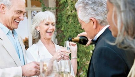 51 years of marriage together: features, traditions and tips on celebrating