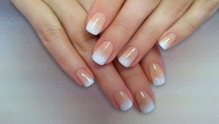White gradient sa mga kuko: mga ideya sa disenyo at mga tampok ng palamuti