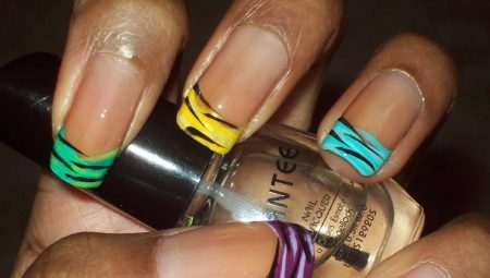 Color French manicure