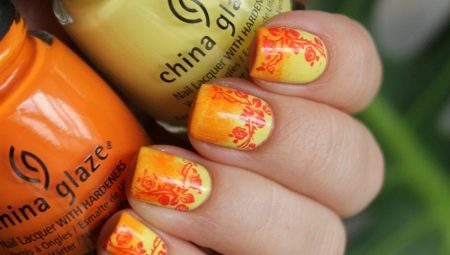 Ang epektibong yellow-orange manicure