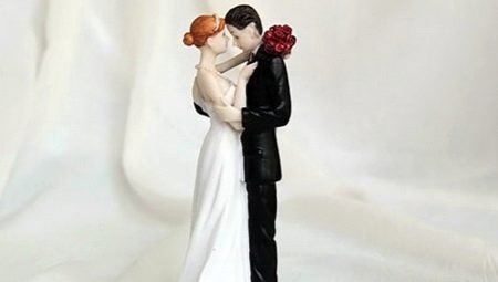 Mga figurine ng cake ng kasal - orihinal at indibidwal na dekorasyon ng cake para sa mga honeymooner