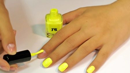 Acid manicure - liwanag at kaakit-akit
