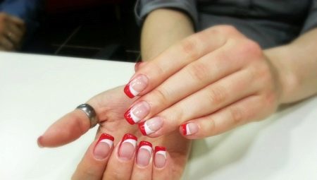 Pulang at puting french manicure