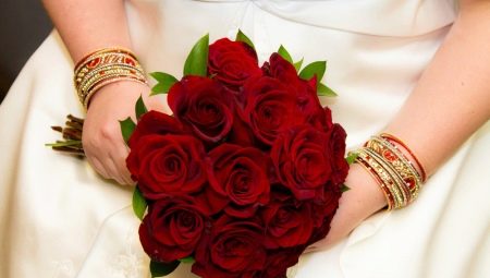 Red bridal pumpon: ang mga subtleties ng pagpili ng mga kulay at disenyo