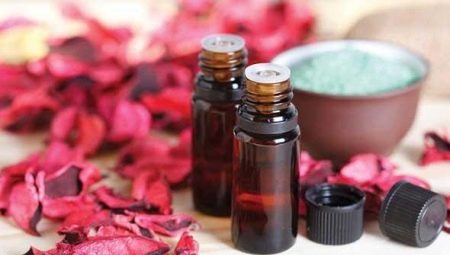 Rosewood oil: properties at uses