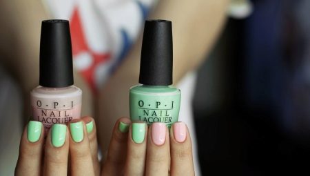 Mga trend ng fashion upang lumikha ng pink-green manicure