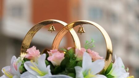A gift to the newlyweds from parents for the wedding: the traditional and unusual options