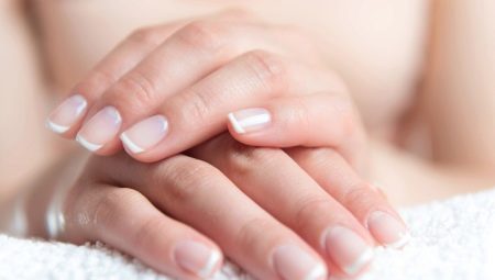 Mga tuntunin ng Pranses manikyur para sa shellac para sa mga maikling kuko