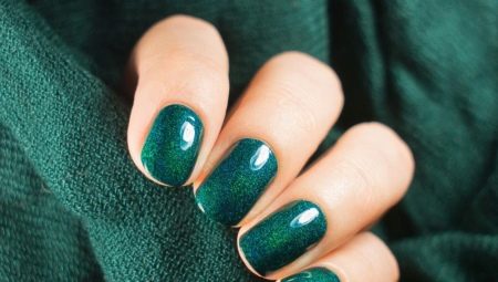 Mga pagpipilian sa disenyo ng manicure sa mga kulay ng berde