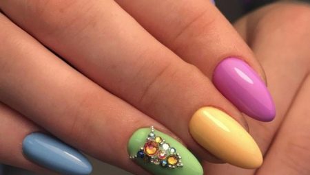 Maliwanag manicure ng tag-araw: mga paleta ng kulay at mga tampok ng disenyo