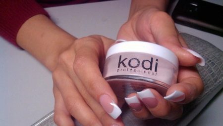 Gel Polish sa mga bangko: mga tampok, mga tip sa pagpili at paggamit