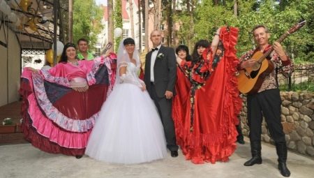 How are the gypsy weddings?