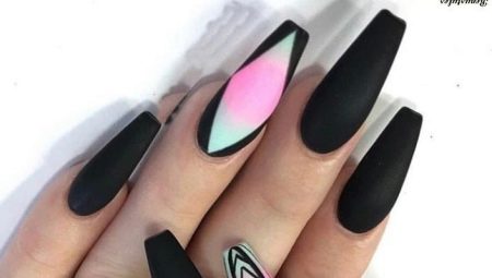 Features and technique of performing a manicure with a ballerina nail form