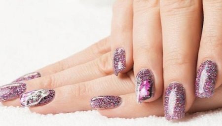 Mga rekomendasyon sa paggamit ng kislap para sa mga kuko at mga halimbawa ng disenyo ng manicure