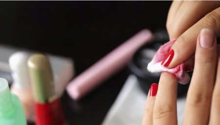 Paano ko mapapansin ang polish ng kuko, kung walang likidong alisin?