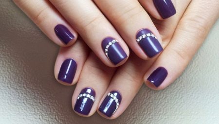 Paano mapapadulas ang mga rhinestones sa gel polish?