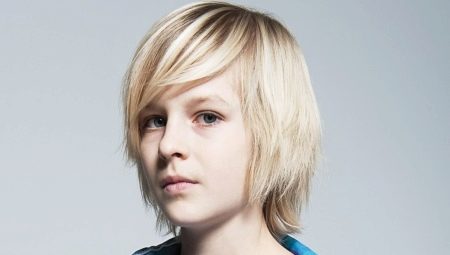 Orihinal na mga short haircuts para sa mga teenage girls