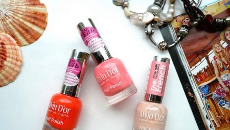 Nagtatampok ang nail polish na Alvin D'or