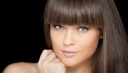 Straight bangs: types, tips on cutting and styling